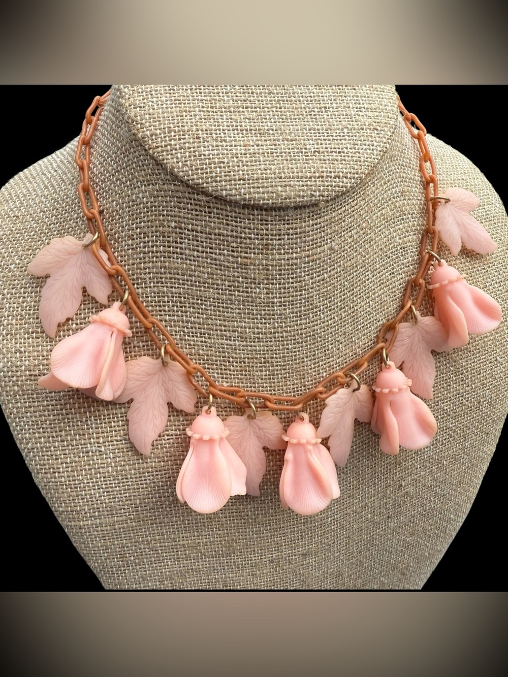 1930s-40s Vtg Soft Baby Pink Celluloid Flower Leaf Cluster Bib Chain Necklace